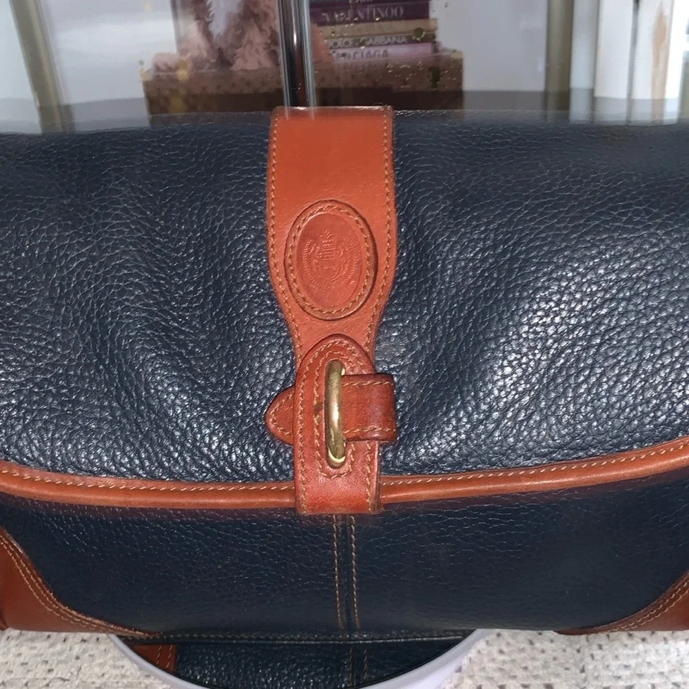 Liz Claiborne Leather Shoulder/Crossbody bag - Picture 2 of 14